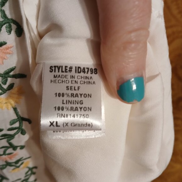 Size xl embroidered cream dress - Picture 6 of 10